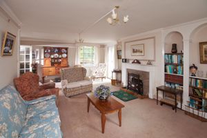 Sitting Room - click for photo gallery